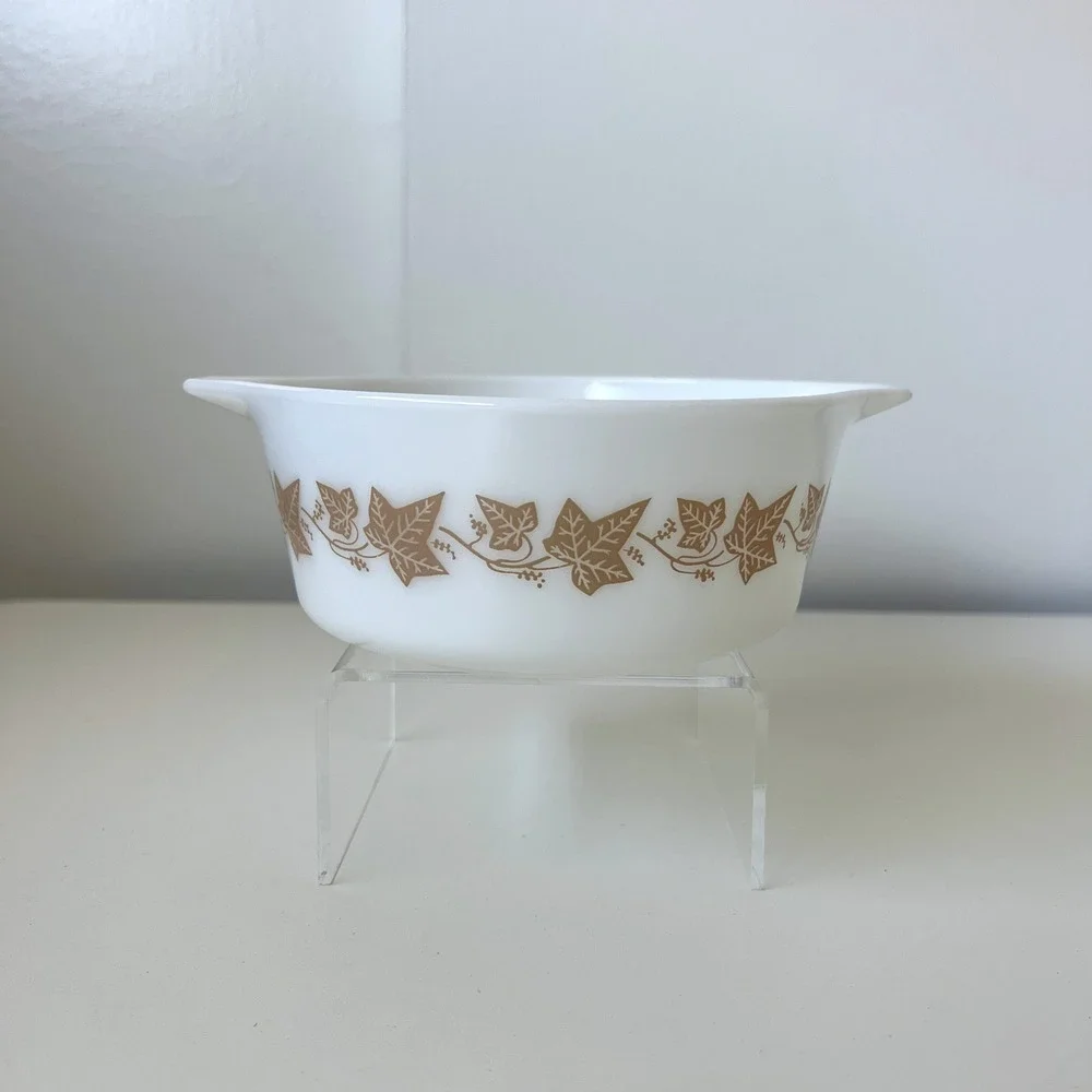 Vintage Pyrex Sandalwood 472-B Brown Ivy 1.5 Pt Casserole Dish No Lid